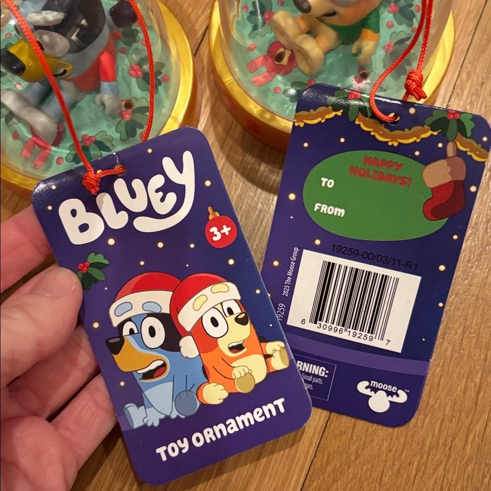 Bluey Figurine Ornament Set 2025 NWT Christmas Decor - Picture 5 of 5